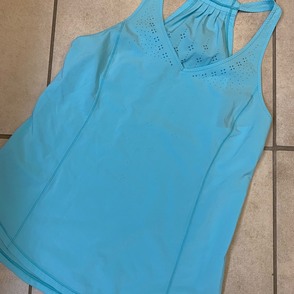 Lululemon tank